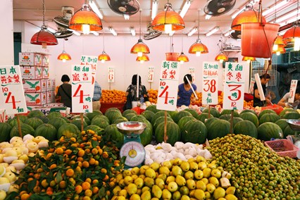 kowloon-market-traveller-8may13-alamy_b_426x284